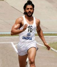 farhan-akhtar-running-pose-still-bhaag-milkha-bhaag-movie